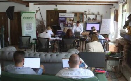 Un palacete del siglo XIX acoge trabajadores de distintos sectores en Galicia